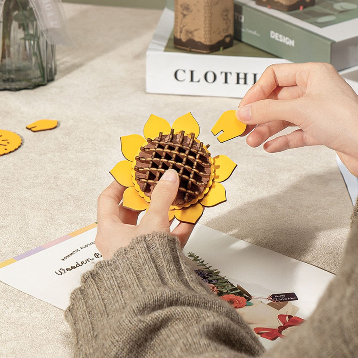 Rowood Wooden Bloom Craft - Miniatura Armable Flor Sunflower (Girasol)